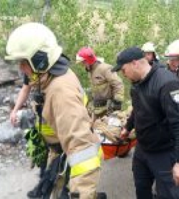 Запорізькі рятувальники врятували 12-річного хлопця