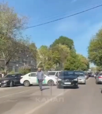 Рух ускладнено: у Дніпрі на жвавому перехресті сталася ДТП