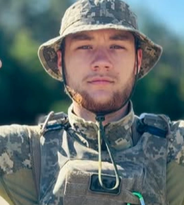 На війні загинув солдат з Волині Дмитро Слюсар На війні загинув солдат з Волині Дмитро Слюсар
