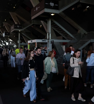 Евакуація метро, транспортний колапс та відключення інтернету: у частині Європи масштабний блекаут