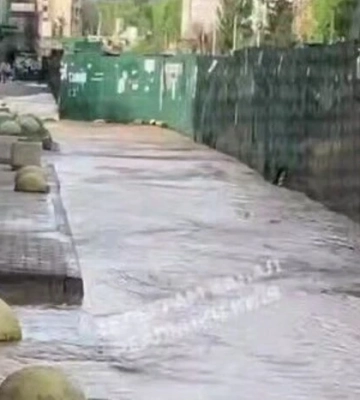 У Києві затопило ділянку будівництва метро на Виноградар, фото і відео