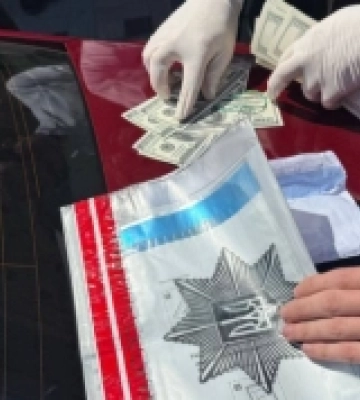В Одесі викрито псевдоадвоката, який «знімав з військового обліку» за 15 тисяч доларів