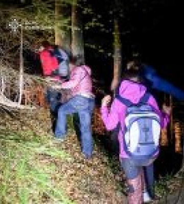 На Львівщині рятувальники врятували заблукалих туристів