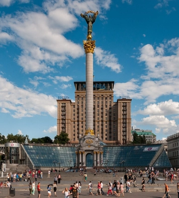 Рух пішоходів підземним переходом на Майдані Незалежності обмежено до 17 червня