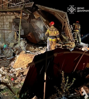 Росіяни вбили дитину на Дніпропетровщині, її сестру дістали з-під завалів 