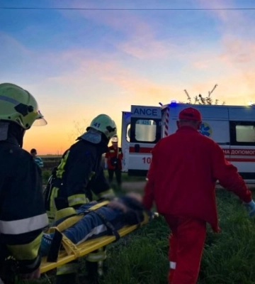 Втратив рівновагу: на Львівщині 12-річна дитина впала з труби