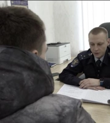 В Мелитополе подростки помогали мошенникам обманывать пенсионеров: украли больше миллиона (скрин)