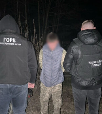 Намагався переправити ухилянтів за кордон за $12 тисяч: на Рівненщині затримано 16-річного мотоцикліста, - ДПСУ. ФОТО