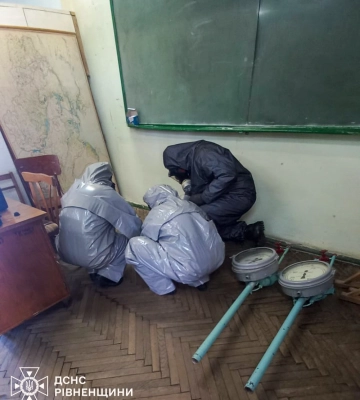 У Рівному в одному вишів розлили понад 2 кг речовини, схожої на ртуть