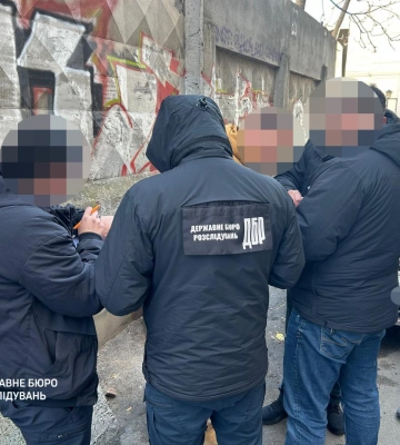 Посадовець Міноборони зі спільниками з Одещини "торгував непридатністю", - ФОТО, ВІДЕО