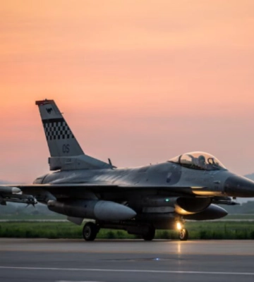 Авиабаза Осан: США увеличивают количество истребителей F-16 в Южной Корее на 155%