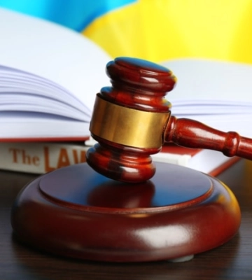 В Украине заочно приговорили к семи годам главу российской Контрольно-счетной палаты Феодосии – СБУ В Украине заочно приговорили к семи годам главу российской Контрольно-счетной палаты Феодосии – СБУ