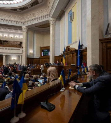 Верховна Рада знов не змогла включити до порядку денного законопроект про дозвіл знов взяти участь у конкурсі до Антикорсуду кандидатам, які не склали іспит
