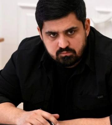 Начальник КМВА скликав Раду оборони Києва і вказав, що «Кличко не в Україні». Мер відповів