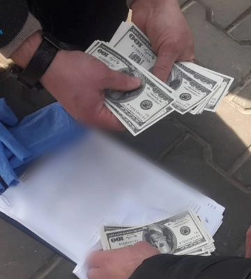 Підліток із Сарненщини за 6 тисяч доларів організував перетин чоловіків через кордон