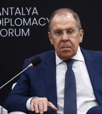 Лавров заявил, что предложение Путина о «перемирии» – это «начало прямых переговоров» с Украиной Лавров заявил, что предложение Путина о «перемирии» – это «начало прямых переговоров» с Украиной
