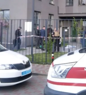 У Львові підлітки випали з балкона багатоповерхівки