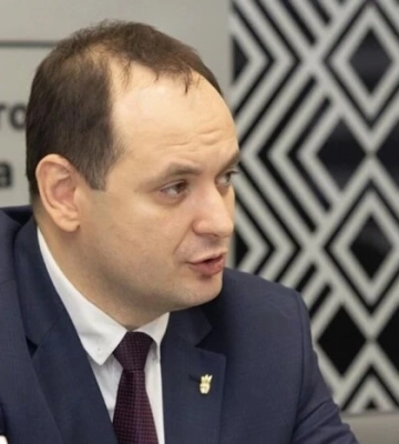 Марцінків запитав жителів Івано-Франківська, чи можна бити дітей за російську мову Марцінків запитав жителів Івано-Франківська, чи можна бити дітей за російську мову