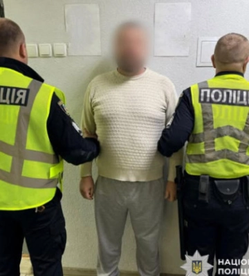 В Киевской области мужчина во время конфликта едва не зарезал свою жену