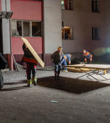 Під час нічного обстрілу Харкова пошкоджено щонайменше 77 будинків