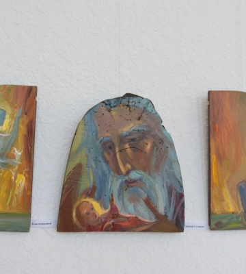 У Хусті відкрилася виставка «Сакральне» митця з Тернопільщини
