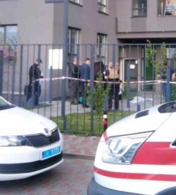 У Львові дівчина з хлопцем випали з балкона 16-го поверху: підлітки загинули