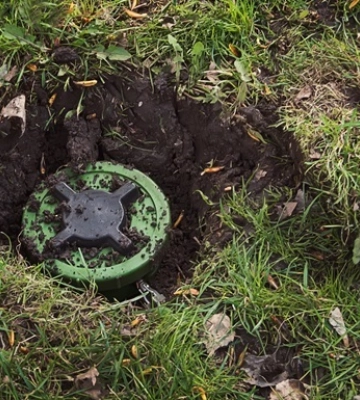 В Балаклії автомобіль підірвався на міні, водій загинув