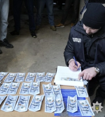 В Одесі викрили злочинну групу, члени якої вимагали в жителів міста неіснуючі борги