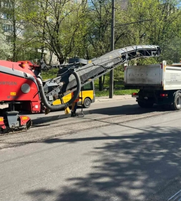 На Млинівській у Рівному ремонтують дорогу