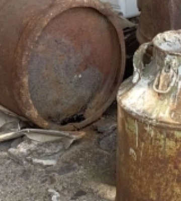 На Миколаївщині виявили три тонни заборонених хімікатів радянських часів