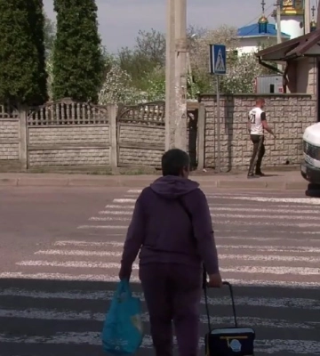 Після будівництва супермаркету в Квасилові люди скаржаться на пішохідний перехід