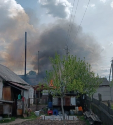У Малині виникла масштабна пожежа на вулиці Лисенка: коментар ДСНС