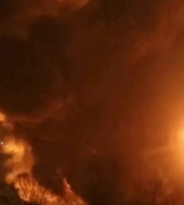 У Харкові російський БпЛА влучив в АЗС, спалахнула пожежа