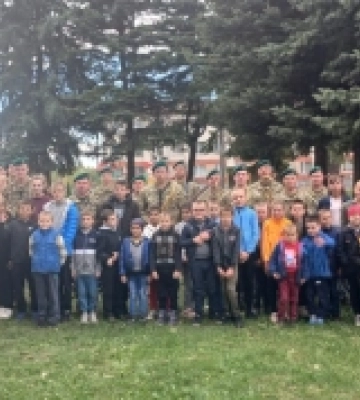 Вихованці Рожищенського навчально-реабілітаційного центру зворушливо привітали прикордонників у відео
