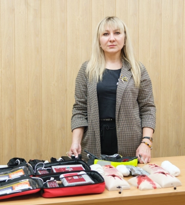 Дружина військового створила власну справу і навчає людей рятувати життя