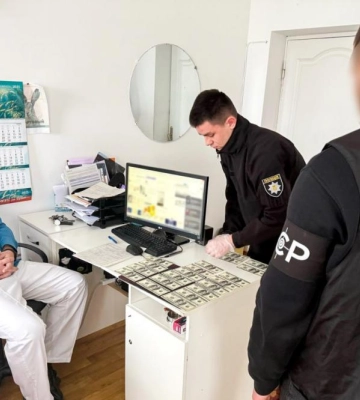 На Рівненщині судитимуть лікаря, який взяв хабар за вплив на членів МСЕК