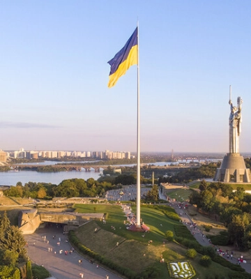 Отмечают ли День труда в Украине: обычаи в праздник 1 мая 2025