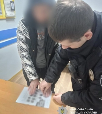 На Одещині поліція затримала молодика за виготовлення порнографії та розбещення дитини
