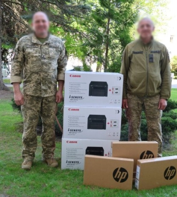 Луцька громада передала чергову партію допомоги для військових