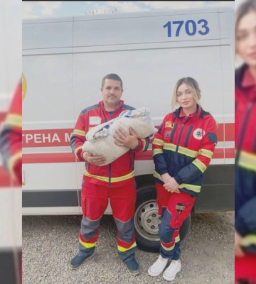 Народився у дорозі: на Харківщині медики прийняли пологи в «швидкій»