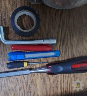 За день - дві квартири: у Луцьку затримали серійного злодія. Відео