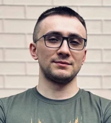На волонтера та активіста Сергія Стерненка скоєно напад