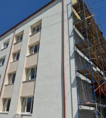 У гуртожитку Берегівського ліцею — фінальний етап зовнішніх робіт