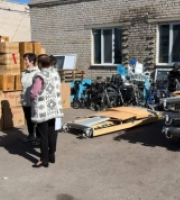 Лікарня у Нововоронцовській громаді отримала медичне обладнання від благодійників