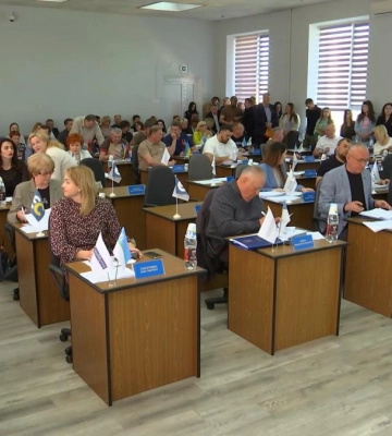 Зміни до бюджету: рівненські депутати влаштували чвари на сесії (ВІДЕО)