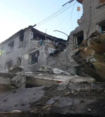 З-під завалів витягли трьох людей, всього - 29 поранених: у Запоріжжі завершили рятувальні роботи після атаки РФ