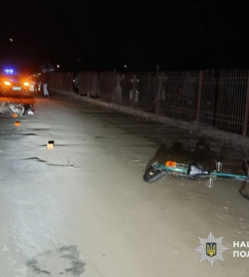 У місті Вашківці пʼяний водій мопеда збив велосипедиста