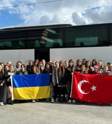У Туреччину прибула на реабілітацію ще одна група дітей з Сумщини