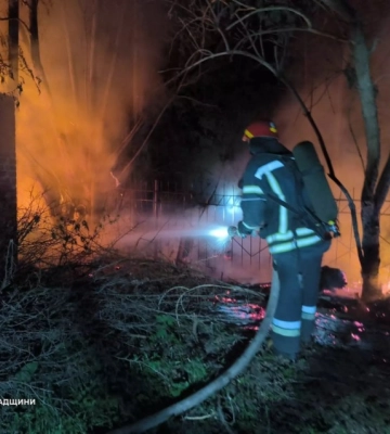 У Бобринці горів житловий будинок У Бобринці горів житловий будинок