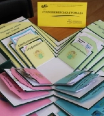 Освітянки Старовижівської громади здобули перемоги на обласній виставці «Творчі сходинки педагогів Волині»